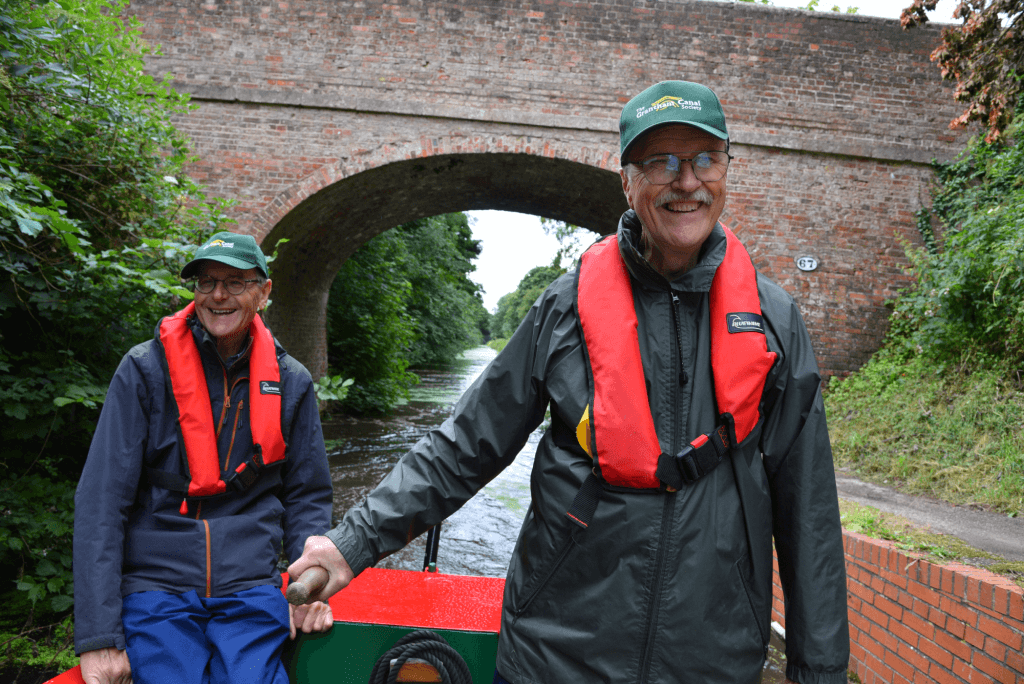 Grantham canal volunteers