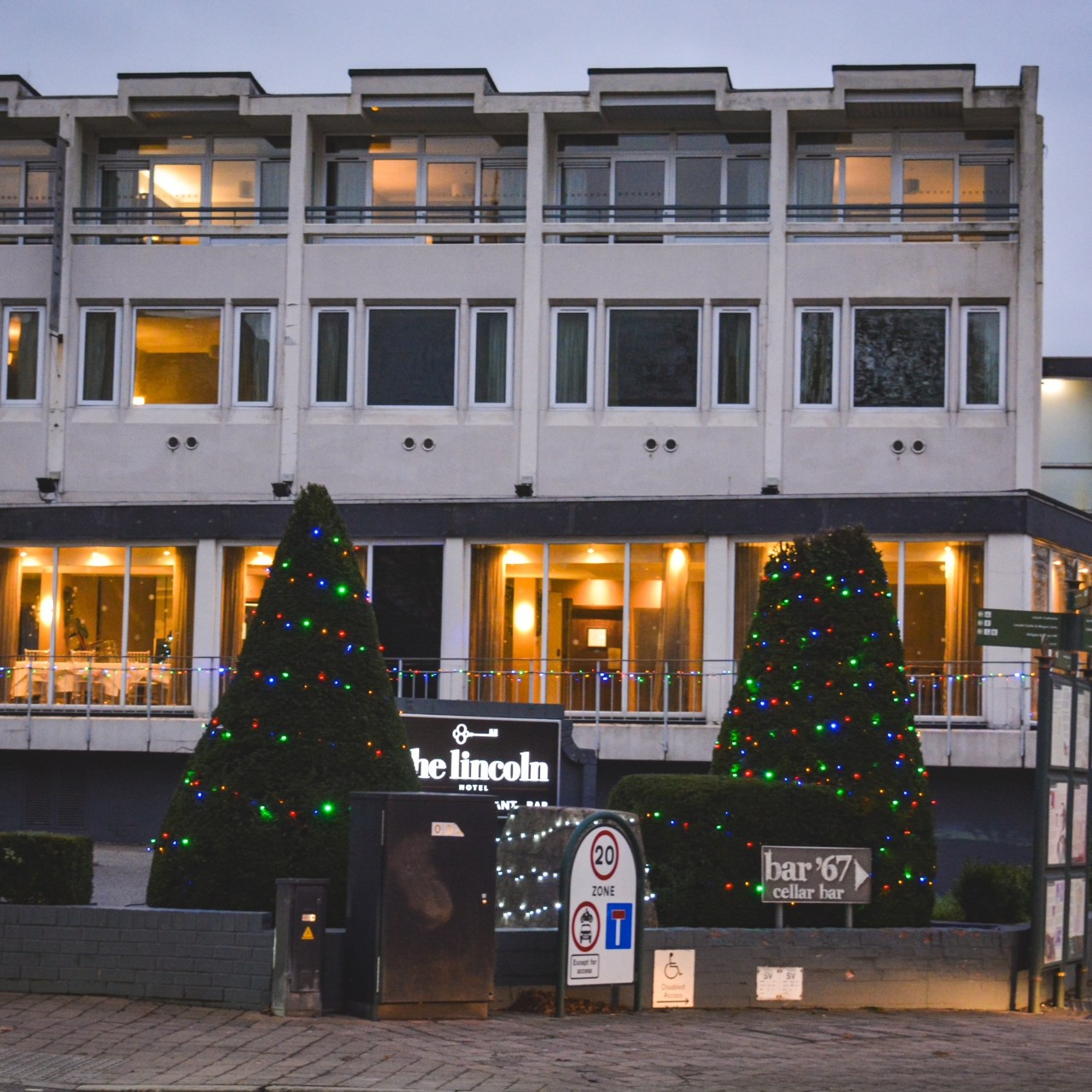 Lincoln Hotel External Christmas Lincoln Hotel External Christmas