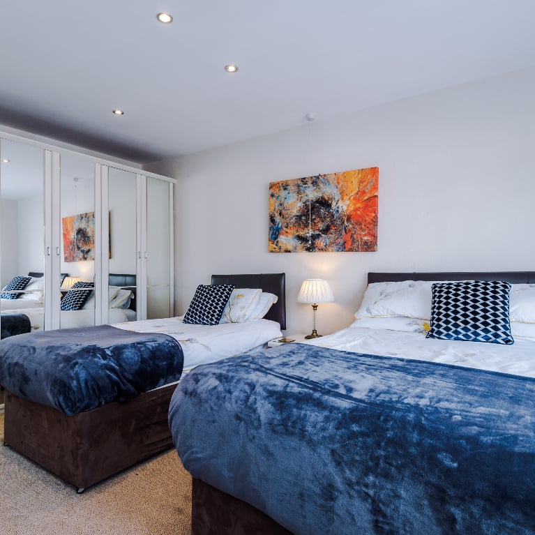 Holcombe Guest House Family Room Holcombe Guest House Family Room