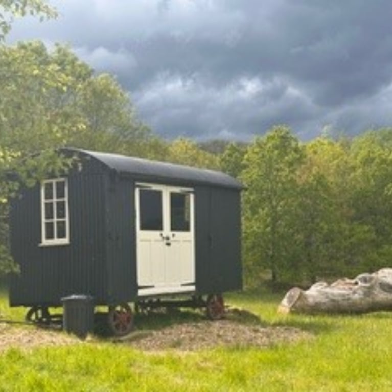 Linger in the Wolds Green Hut Linger in the Wolds Green Hut