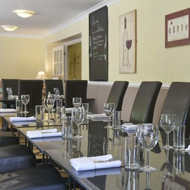 Southview Park Bar & Restaurant Southview Park Bar & Restaurant