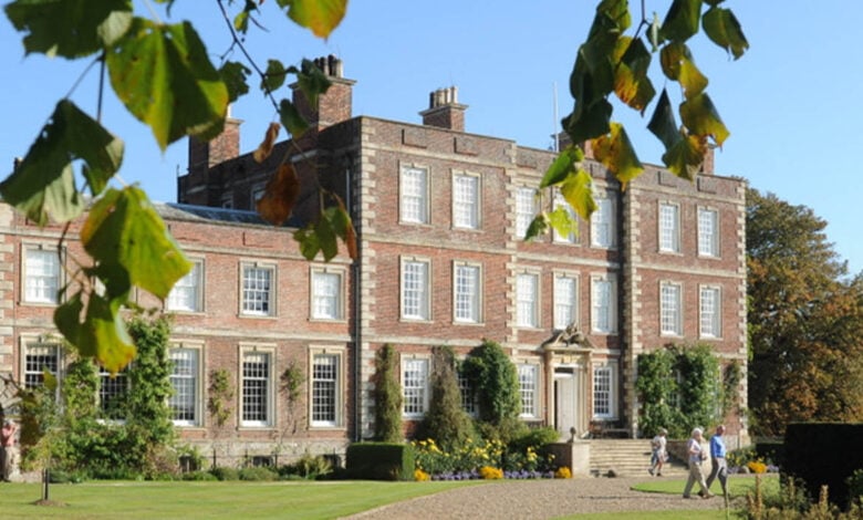 outside Gunby outside Gunby