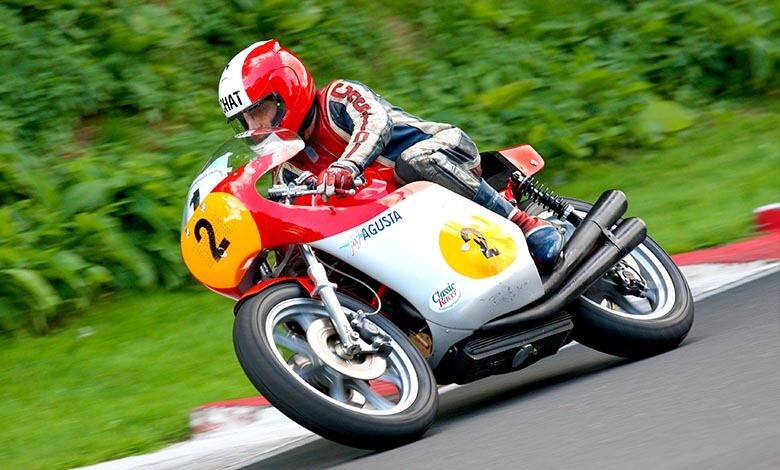 motor cycling motor cycling