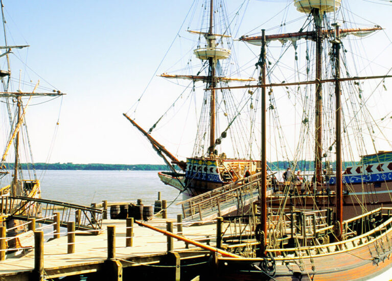 USA. Replicas of English colonists ships